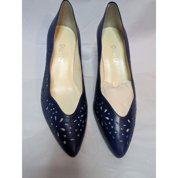 VTG New 9 West Leather Kitten Heel Pumps Daisy Cut Outs Sz 8 Corpcore - Picture 1 of 12